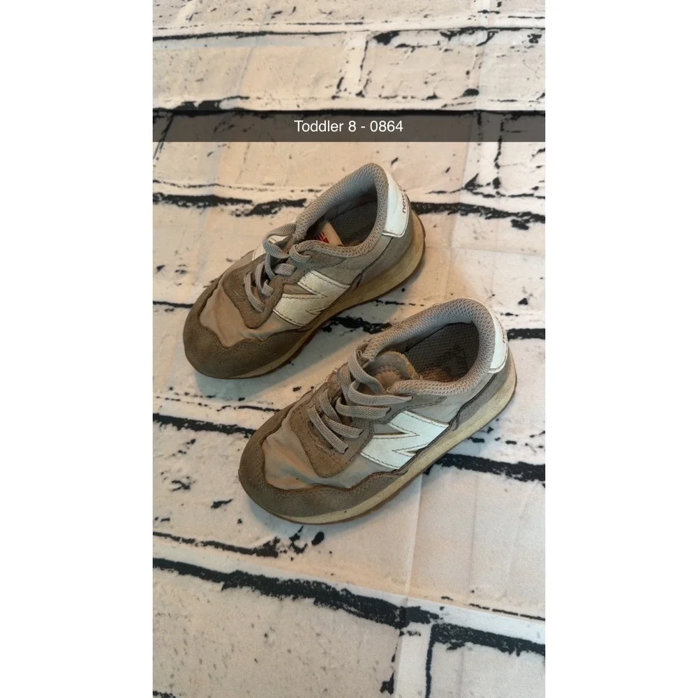 New Balance 237 Toddler Shoes Size 8 Tan Beige Retro Athletic Sneakers 0864